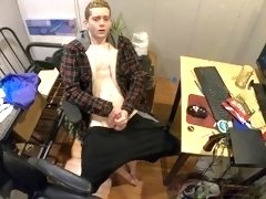 Str8 Redneck Caught Watching Gay Porn [please join the fanclub]