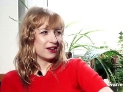 Natalia Shows us how she cums - ersties